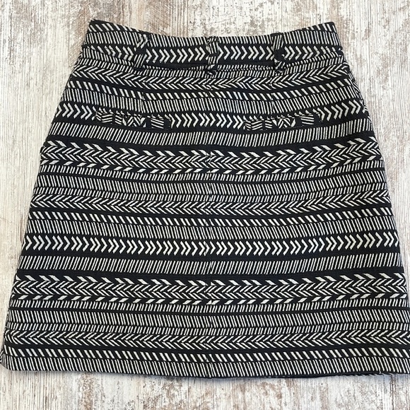 Maeve Anthropologie Fieldnotes Black White Aztec Button Front Mini Skirt Size 2 - Picture 10 of 11